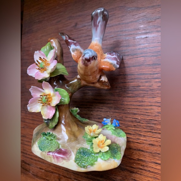 Crown Staffordshire Porcelain Bird Figural by J.T. Jones collectible - Picture 6 of 10